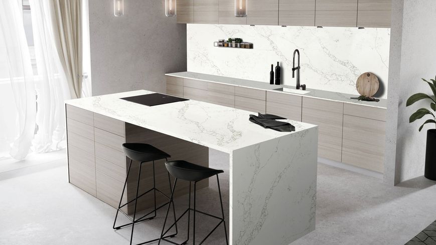 Кварцовий камінь Avant 7100 Statuario Lille 320x160см, 20 мм DS-AV-STR-LR-320x160 фото
